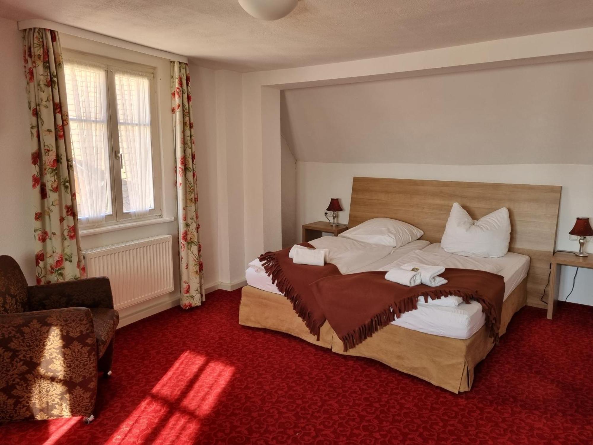 Boutiquehotel Goldene Rose - Self-Check-In Ротенбург об дер Таубер Екстериор снимка