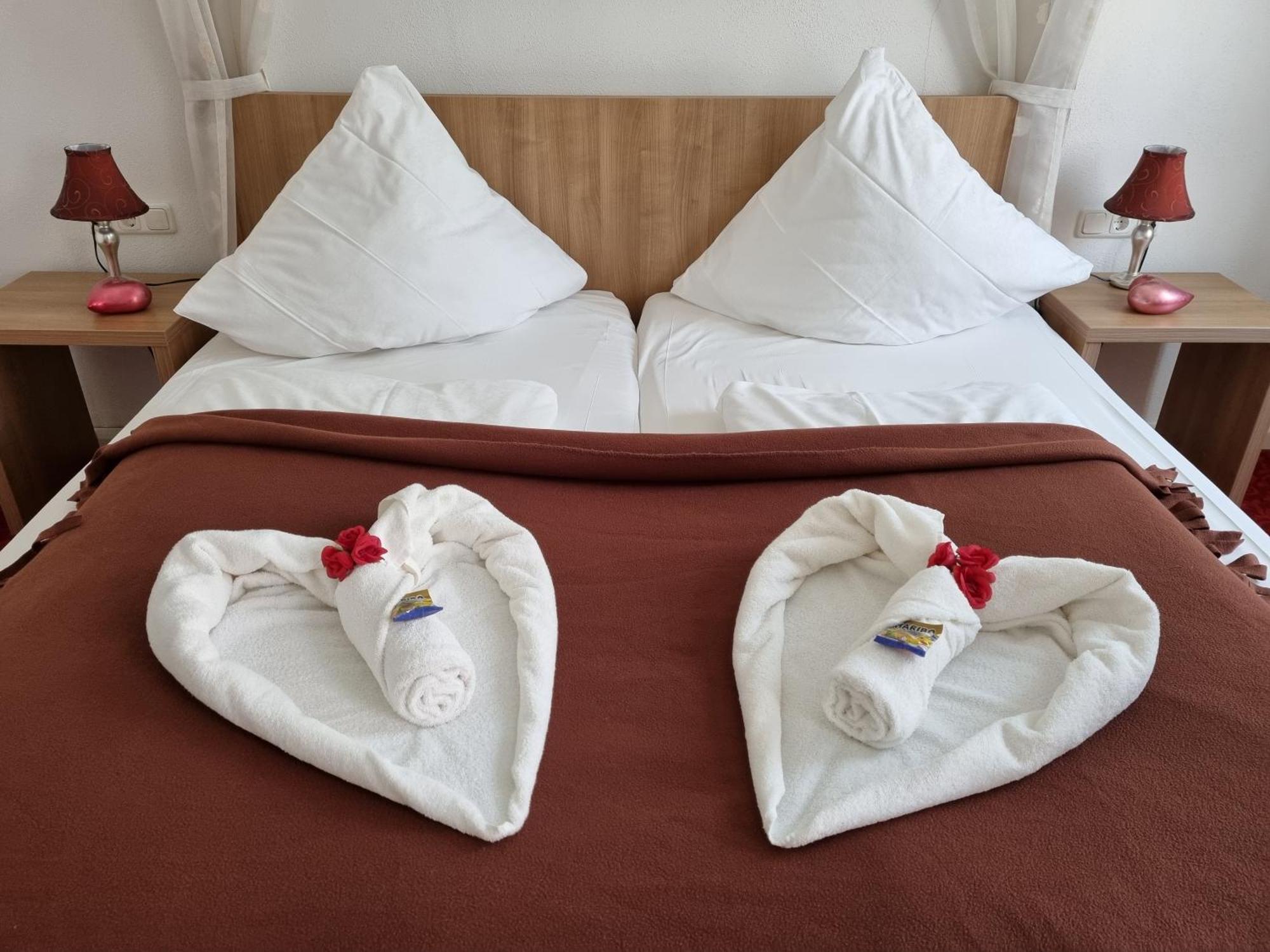 Boutiquehotel Goldene Rose - Self-Check-In Ротенбург об дер Таубер Екстериор снимка