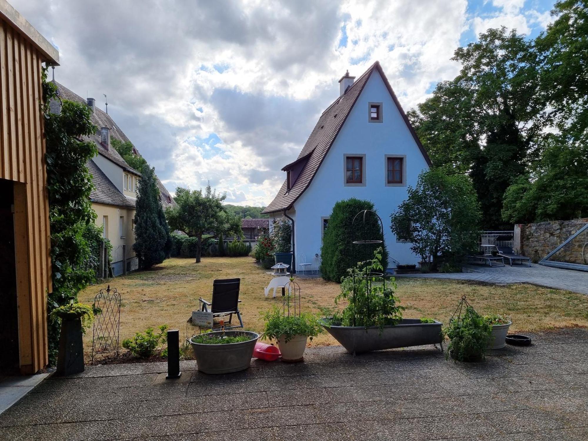 Boutiquehotel Goldene Rose - Self-Check-In Ротенбург об дер Таубер Екстериор снимка