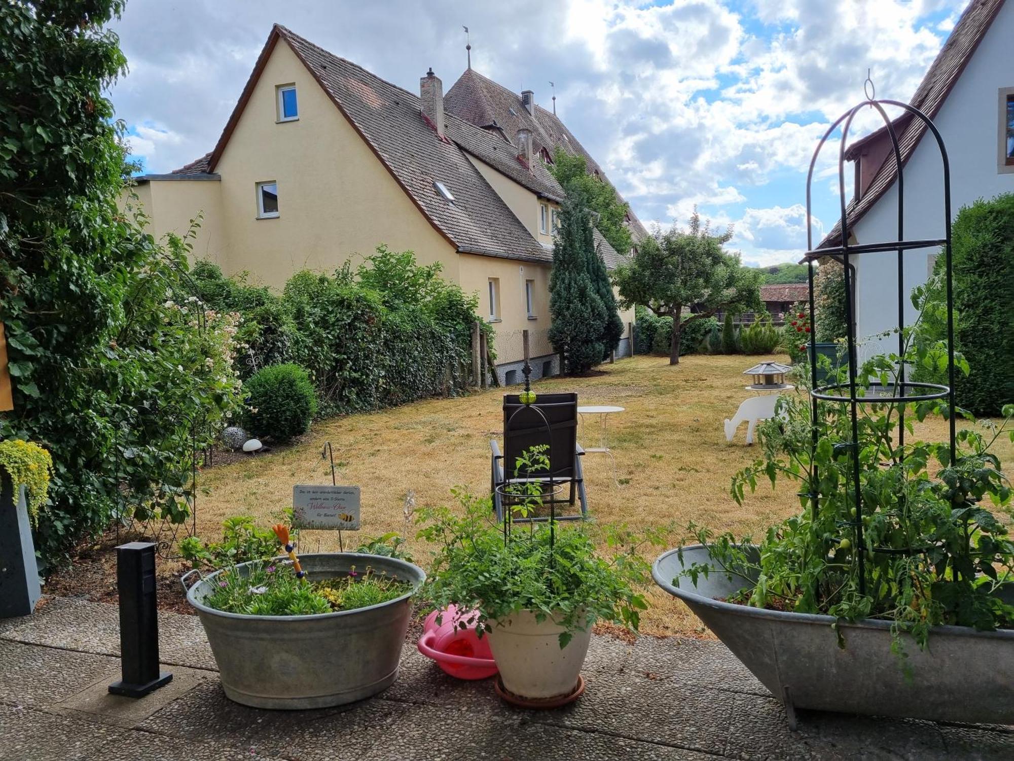 Boutiquehotel Goldene Rose - Self-Check-In Ротенбург об дер Таубер Екстериор снимка