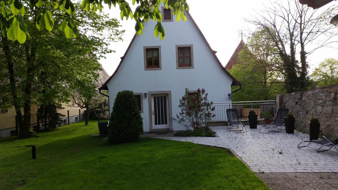 Boutiquehotel Goldene Rose - Self-Check-In Ротенбург об дер Таубер Екстериор снимка