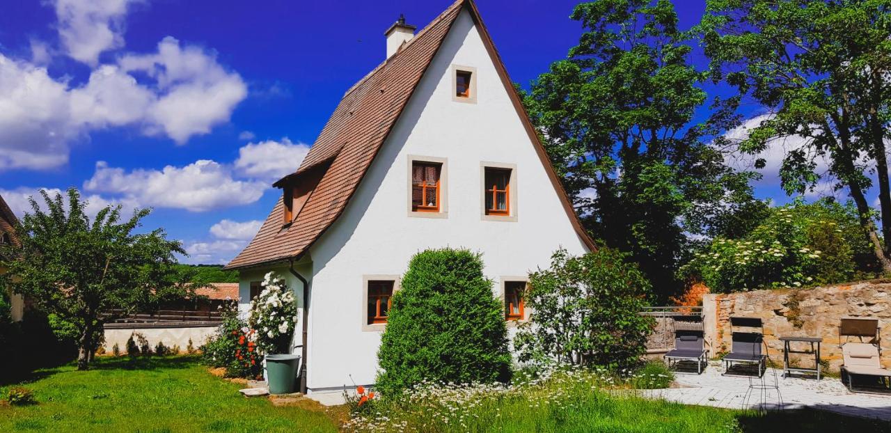 Boutiquehotel Goldene Rose - Self-Check-In Ротенбург об дер Таубер Екстериор снимка